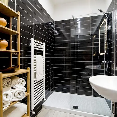 Fortezza Da Basso Roomy Flat شقة *