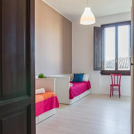 Fortezza Da Basso Roomy Flat *