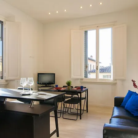 Fortezza Da Basso Roomy Flat شقة