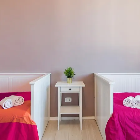 شقة Fortezza Da Basso Roomy Flat *