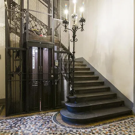 شقة Fortezza Da Basso Roomy Flat *